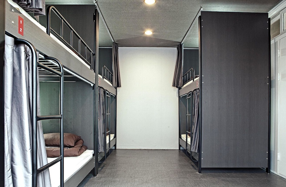 Mido Hostel 26/62