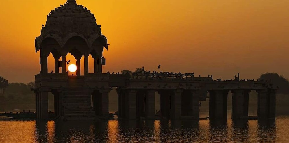Mystic Jaisalmer Hostel / Backpacker 40/50
