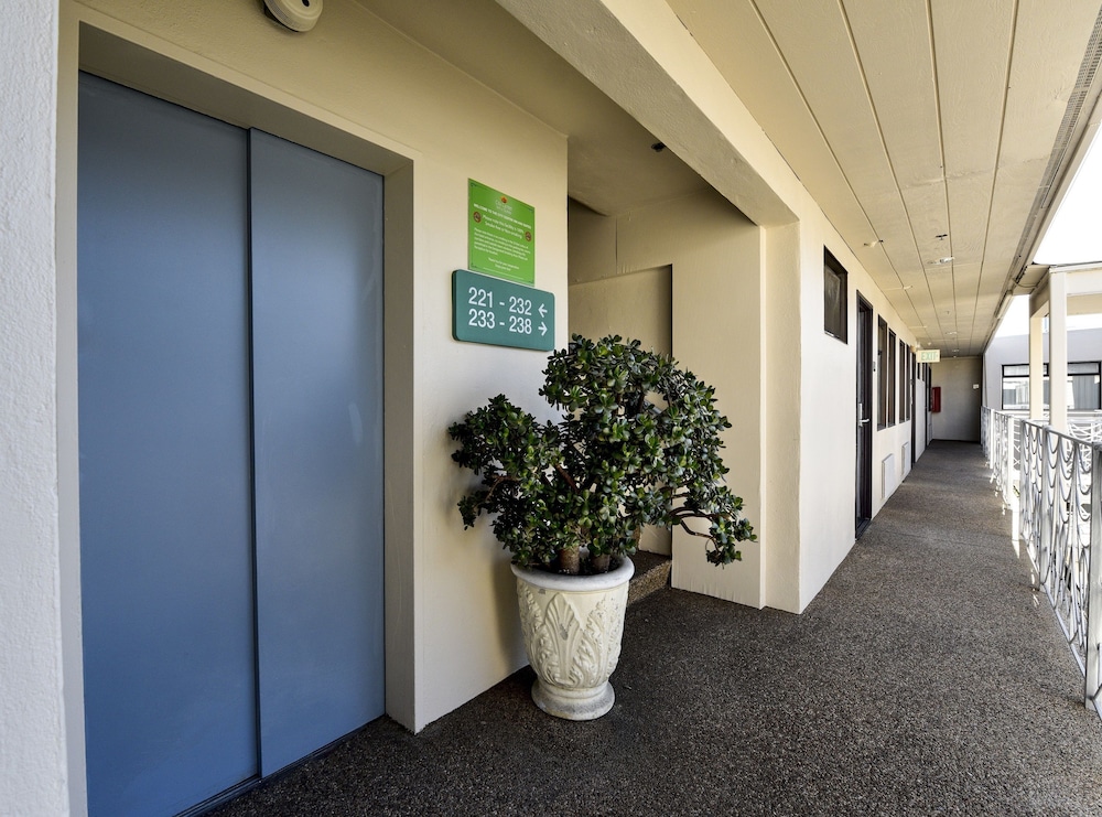 City Center Inn and Suites 61/65