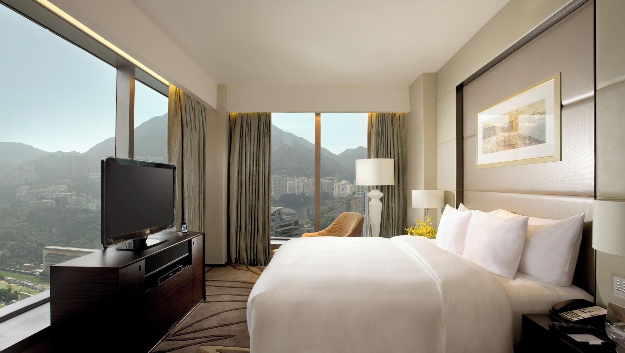 Suite, King Bed, Club Floor