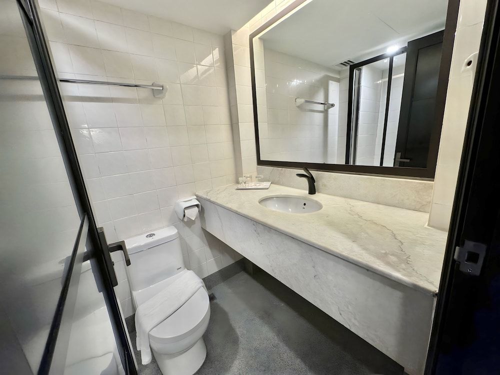 Permai Hotel 46/50