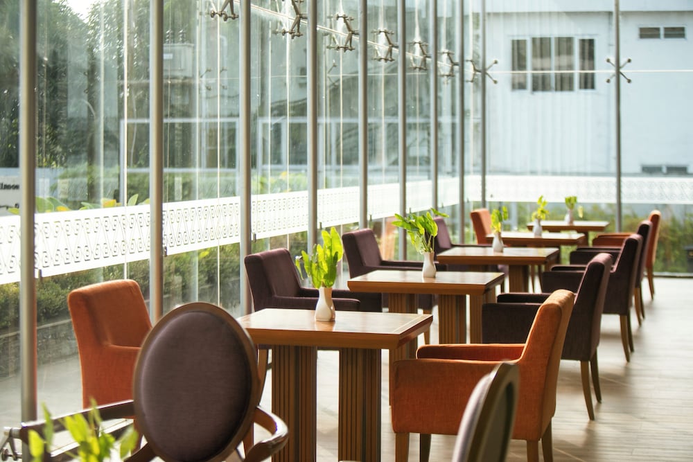 Swiss-Belhotel Danum Palangkaraya 48/68