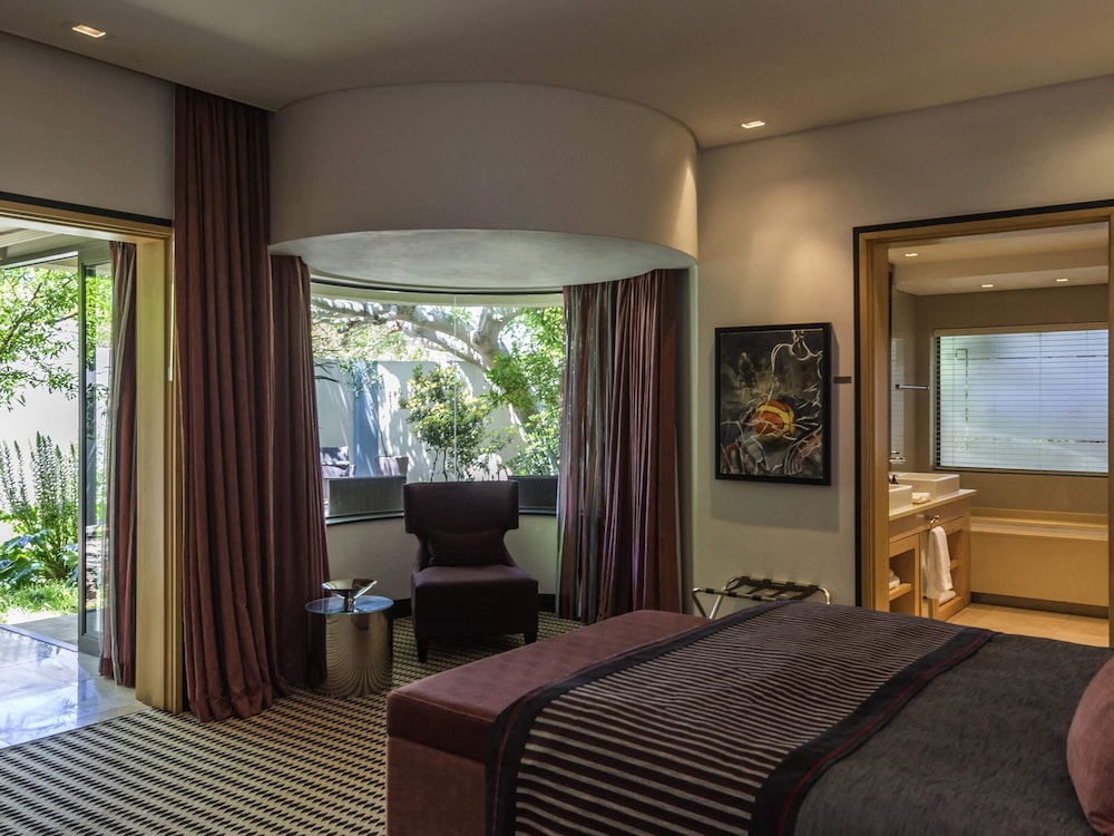 Executive, Suite, King Bed