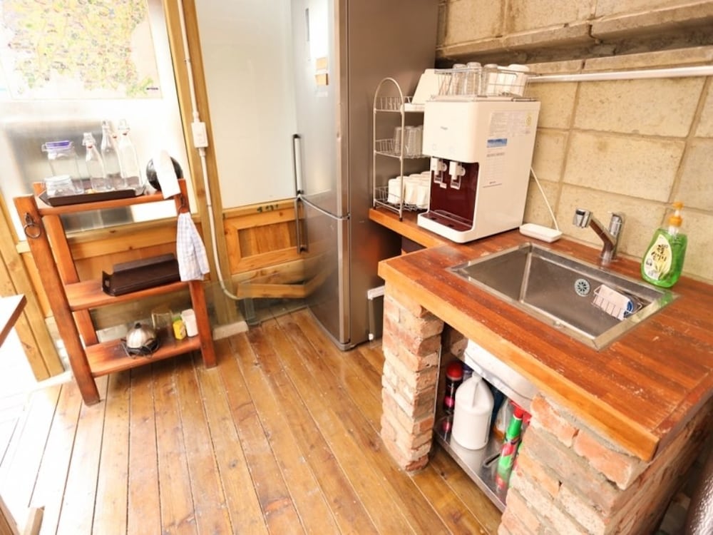 TREGA Museum Guesthouse 39/41