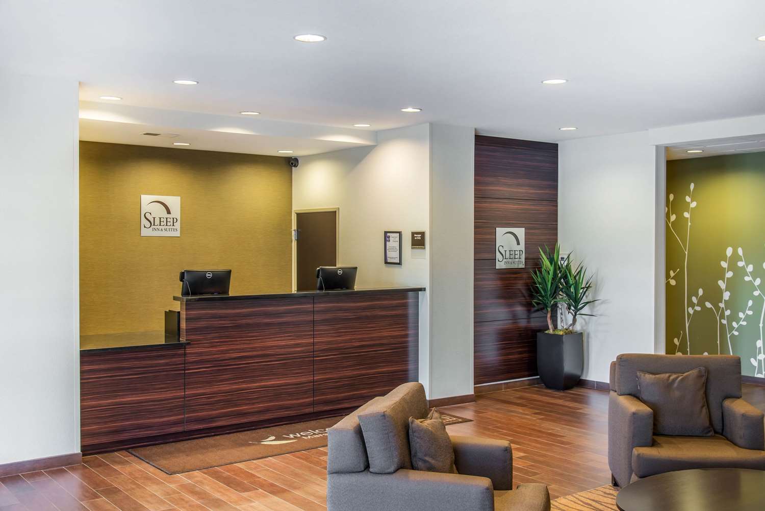 Sleep Inn & Suites Marshall - University Area 4/18