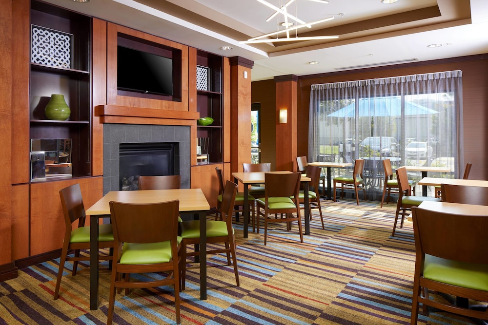 Fairfield Inn Suites Cumberland 35/50