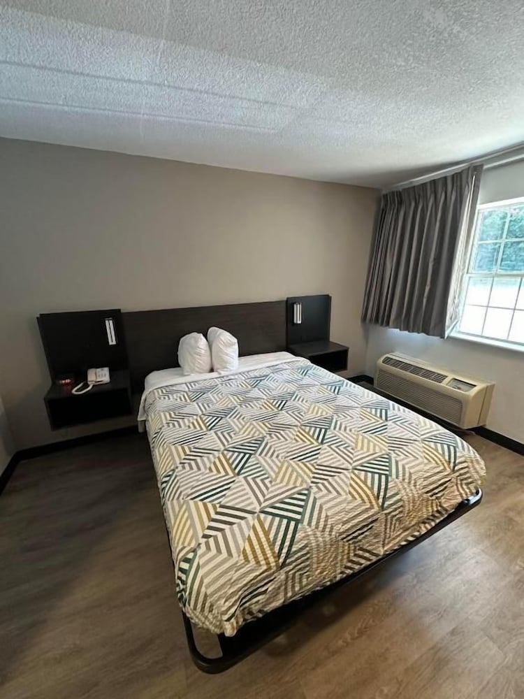 Motel6 Columbus, GA - Columbus Airport 14/27
