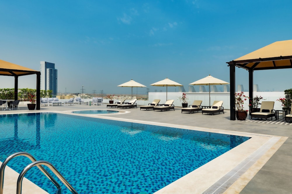 Four Points by Sheraton Production City Dubai 49/58