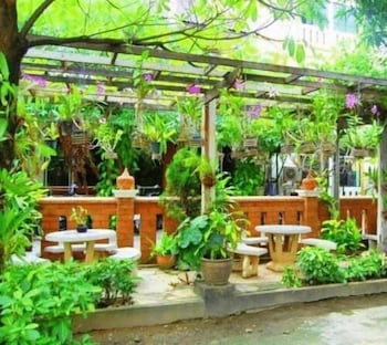 Lanna Thai Guest House 14/15