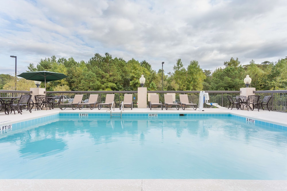 Hampton Inn Havelock 3/56
