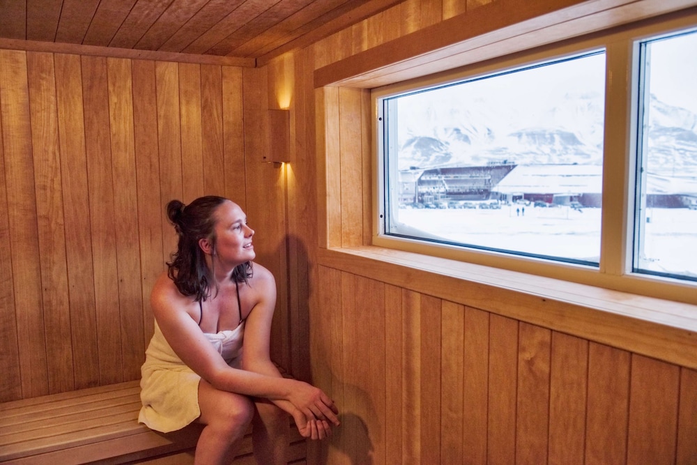 Radisson Blu Polar Spitsbergen 34/67