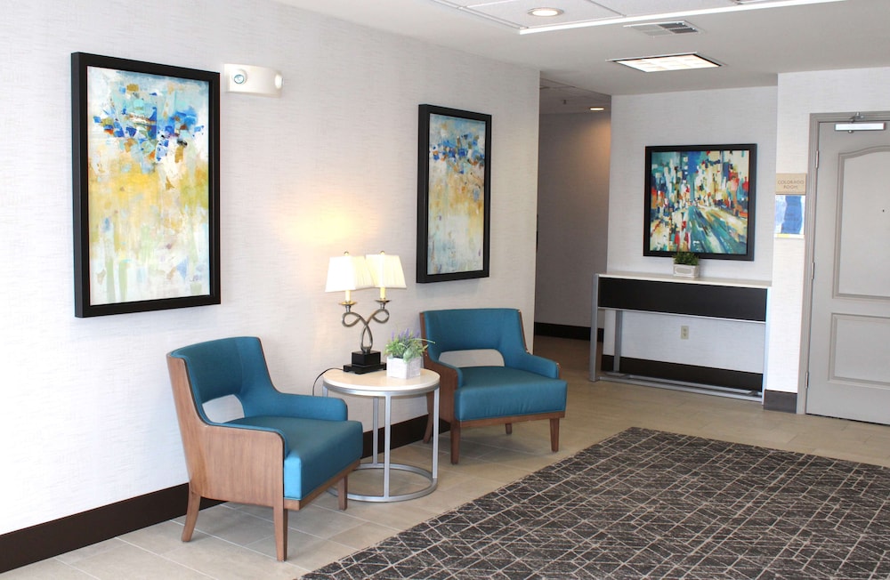 Hilton Garden Inn Colorado Springs Airport 39/59