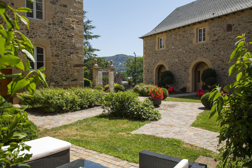 Chateau De La Falque 55/69