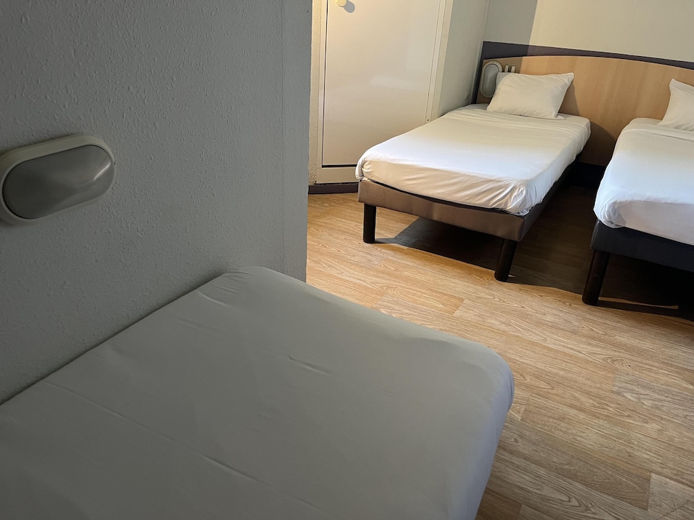 Hotel Premiere Classe Niort Est - Chauray 30/57