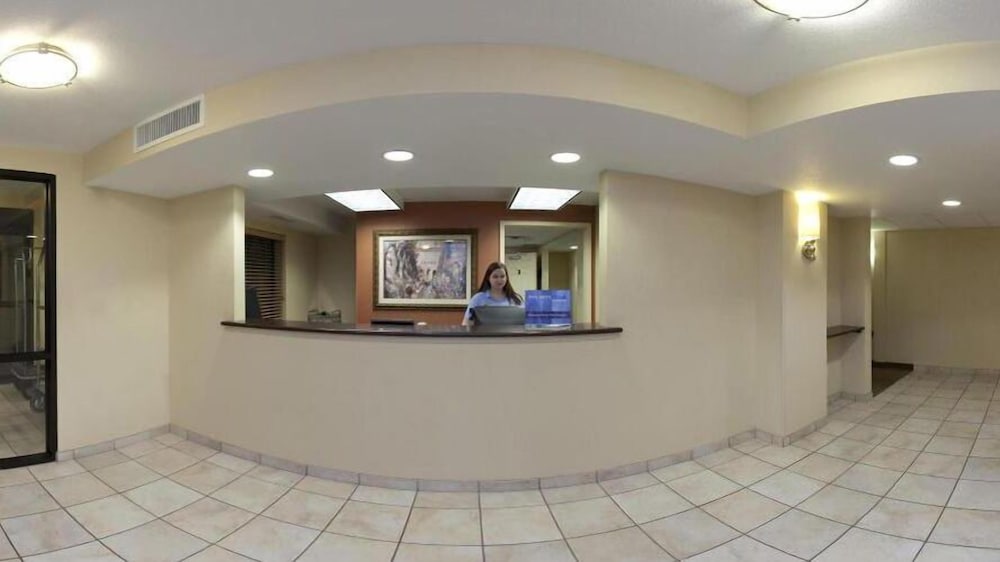 Candlewood Suites Indianapolis Downtown Medical District 3/73