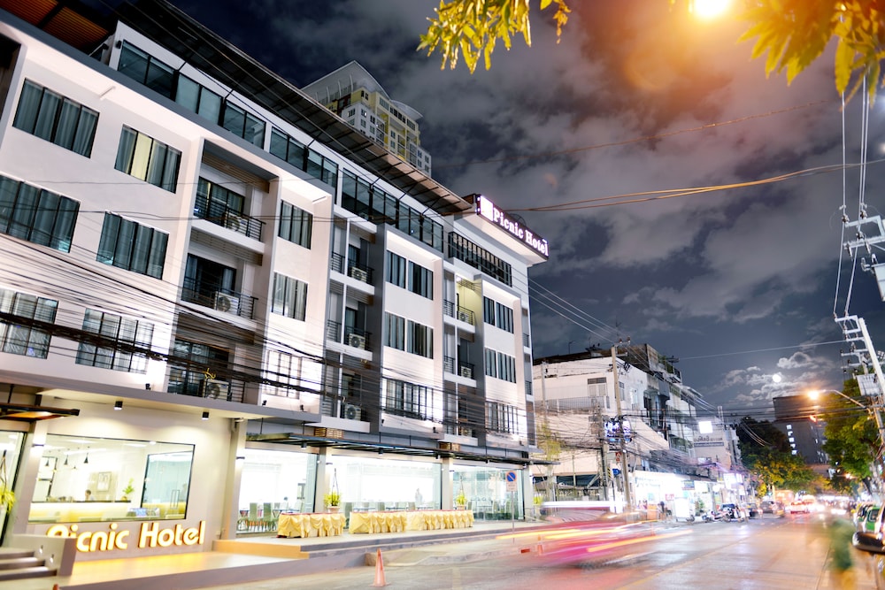 Picnic Hotel Bangkok 4/48