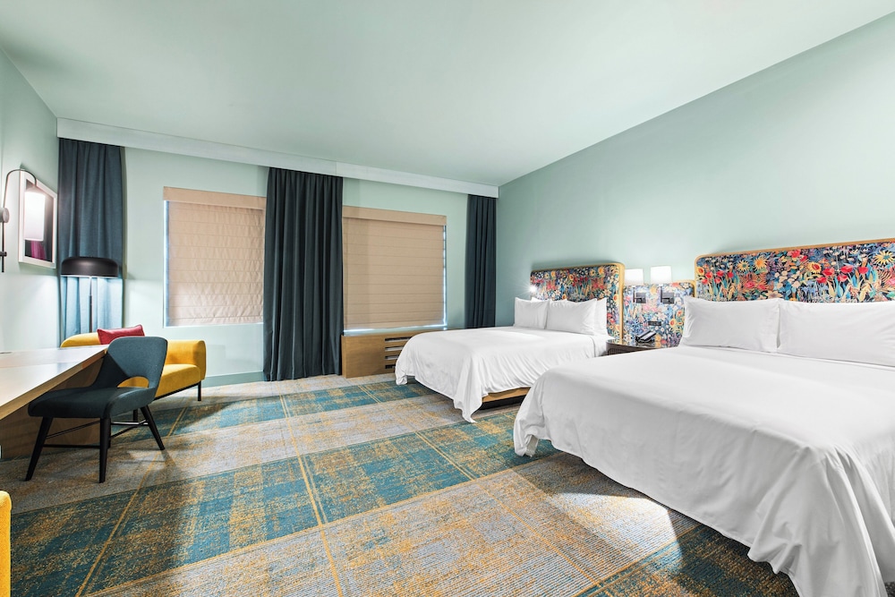 Standard, 2 Queen Beds, Accessible