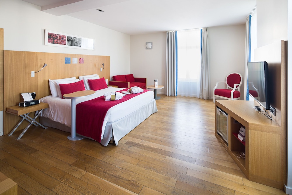 Mercure Vittel Hotel 8/48