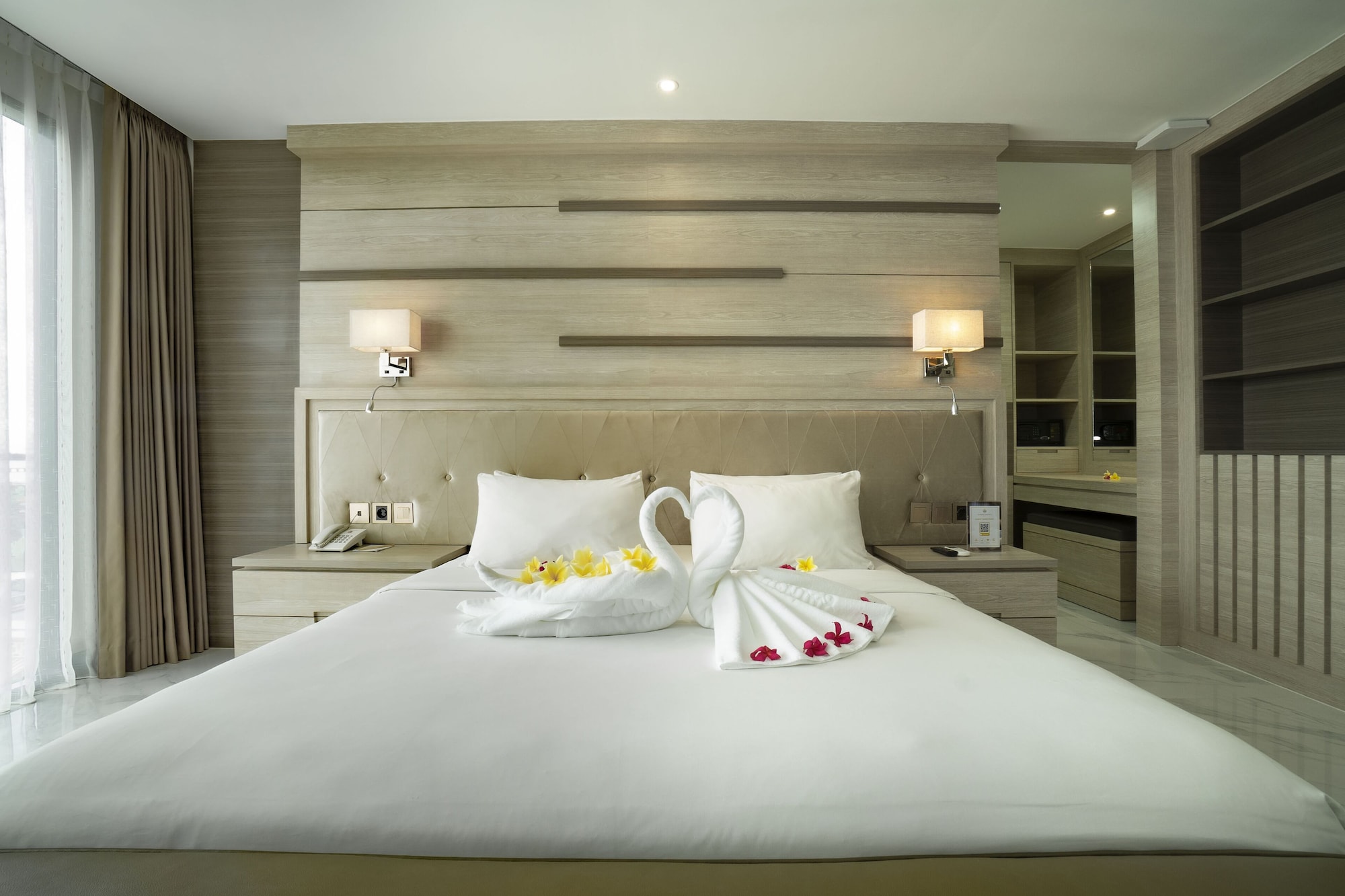 Sunrise Bay View Suite
