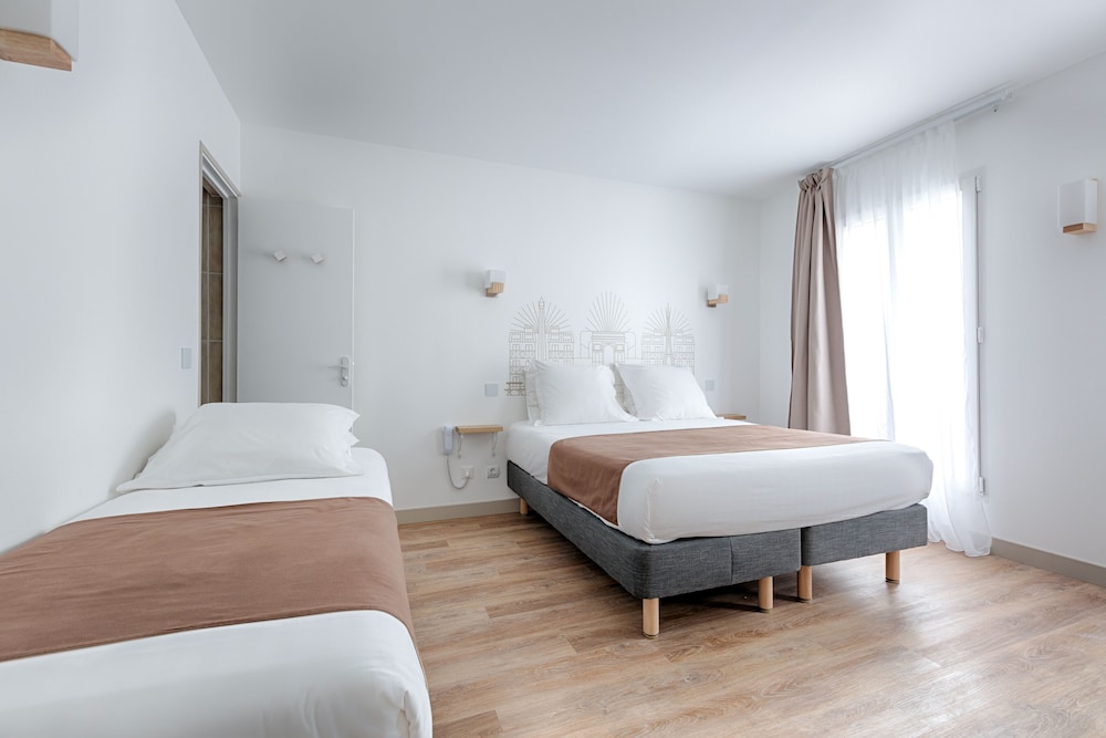 Hotel Korner Etoile 13/50