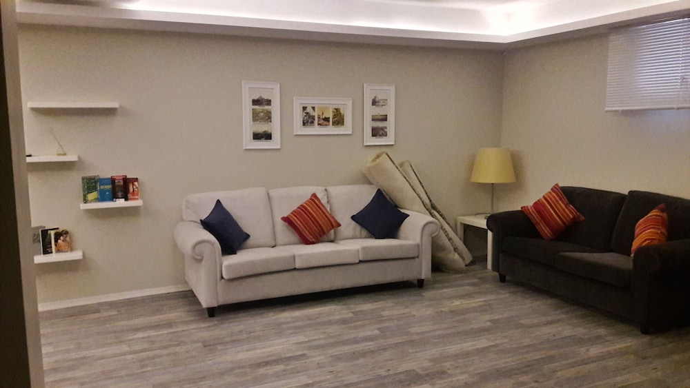 MANGANA KONAK HOTEL 36/64