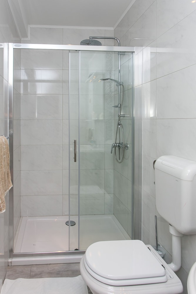 Apartments Villa Mirjana 71/75