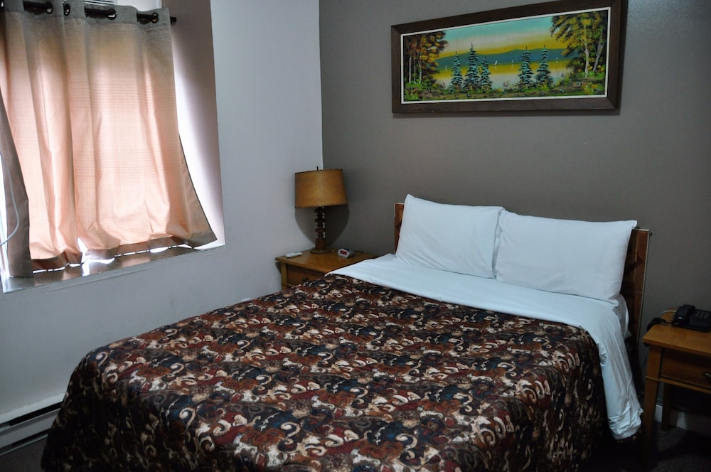 Hotel Ste-Catherine 11/30