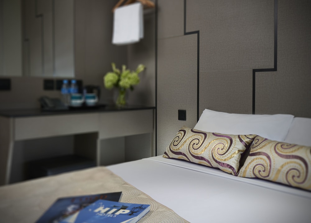 Hotel 81 Gold 17/26