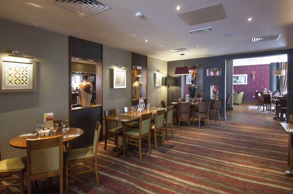 Premier Inn London Stansted Airport 42/52