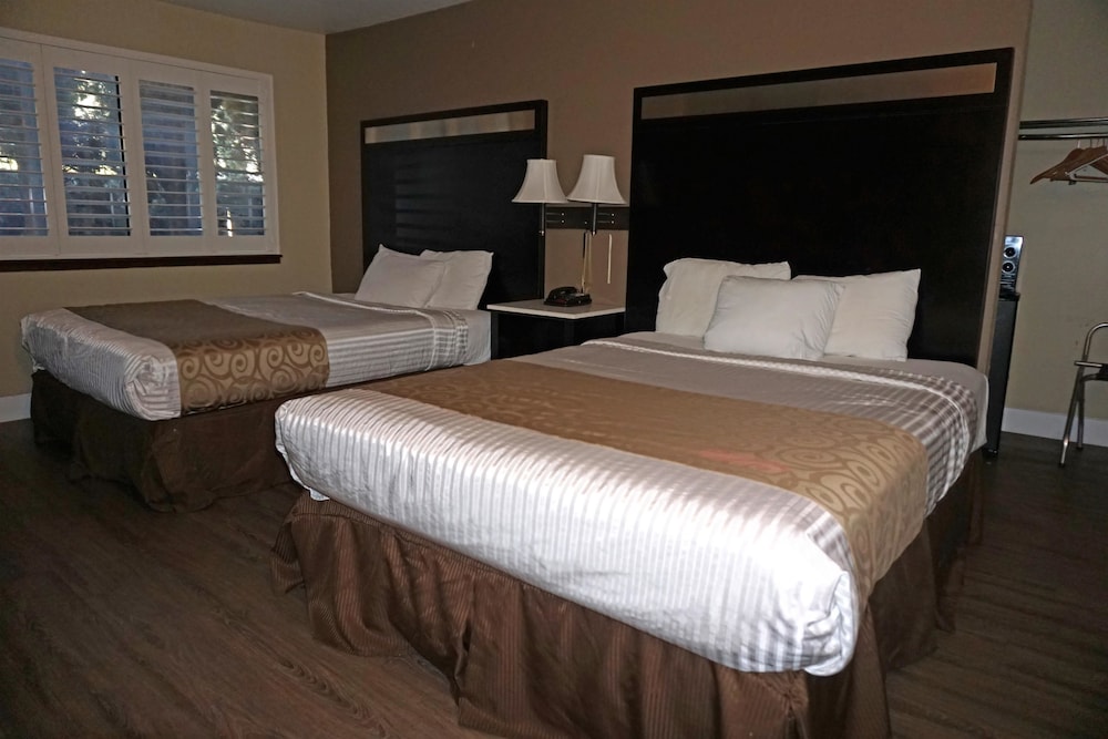 Travelodge by Wyndham Concord 9/14