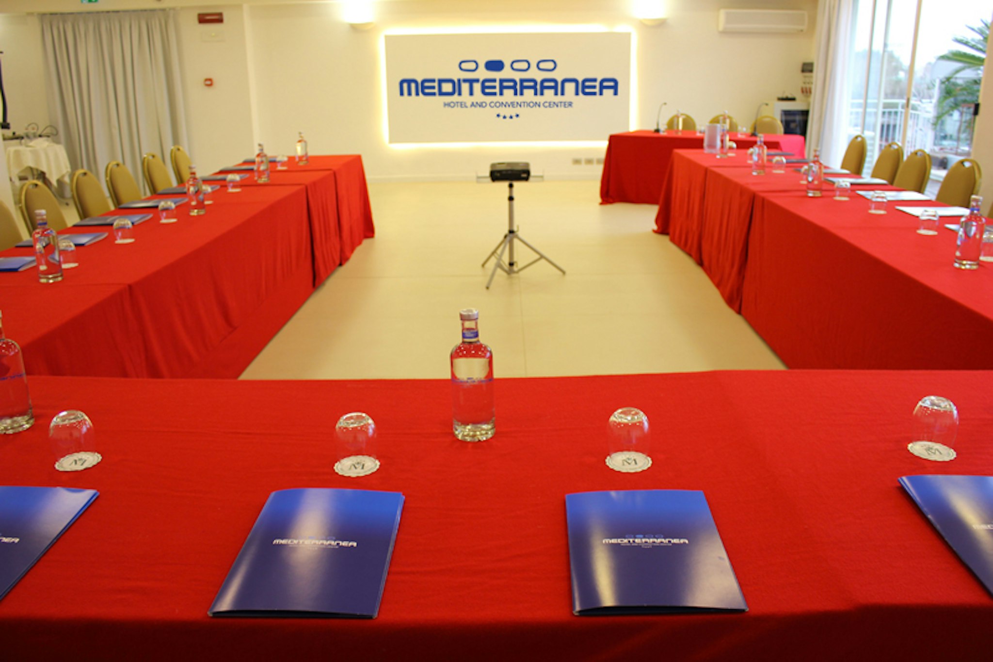 Mediterranea Hotel And Convention Center 22/28