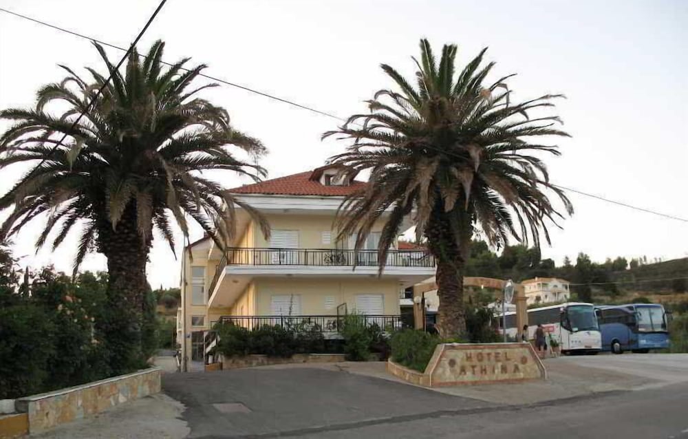 Athina 28/40