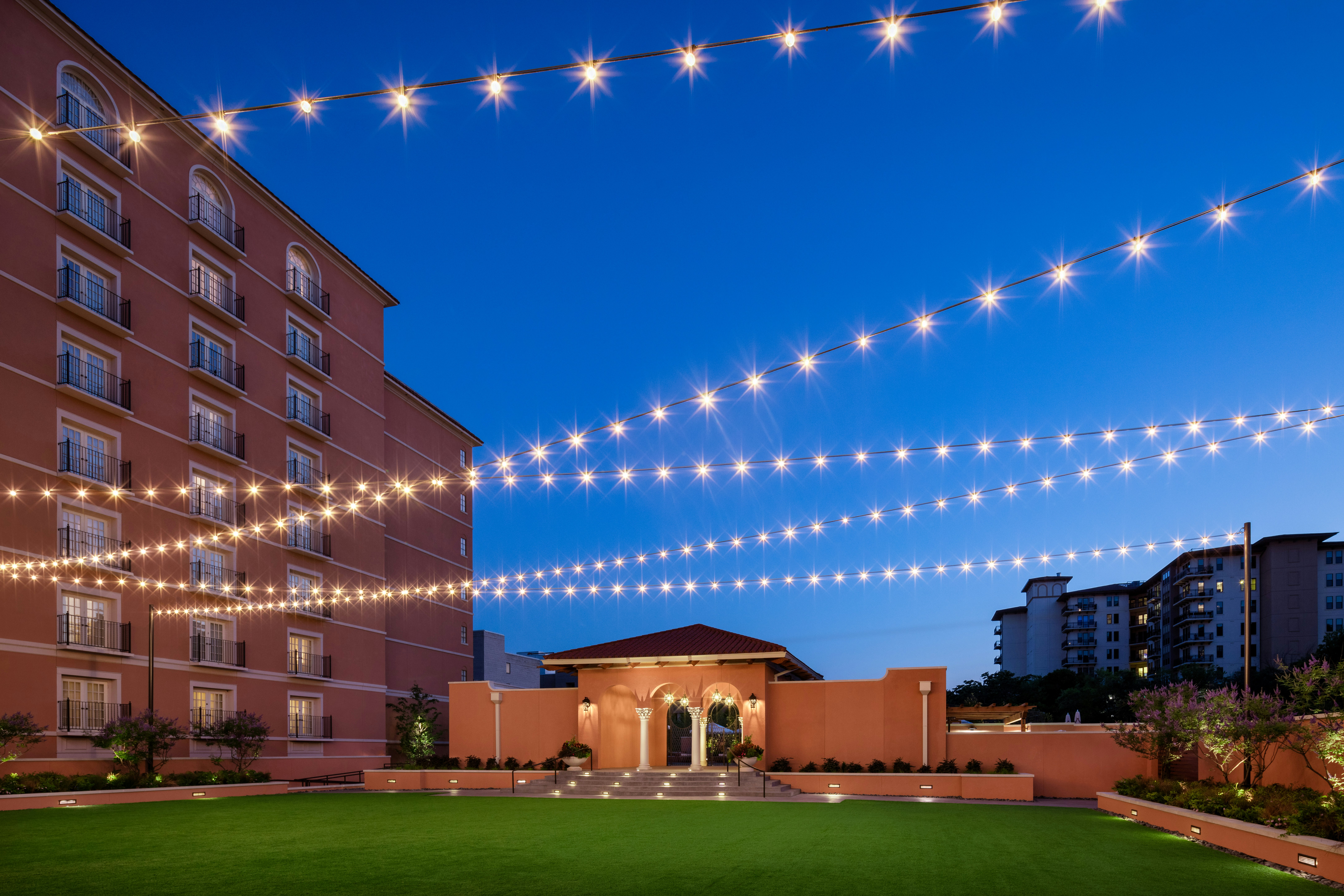 Rosewood Mansion on Turtle Creek in DALLAS - TX
