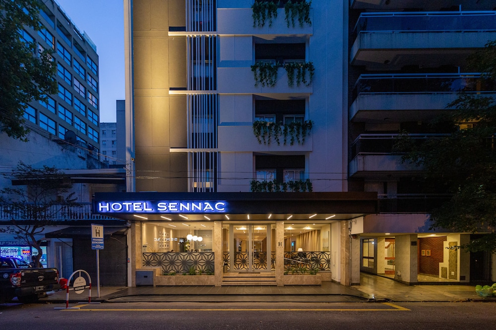 Hotel Sennac 1/32