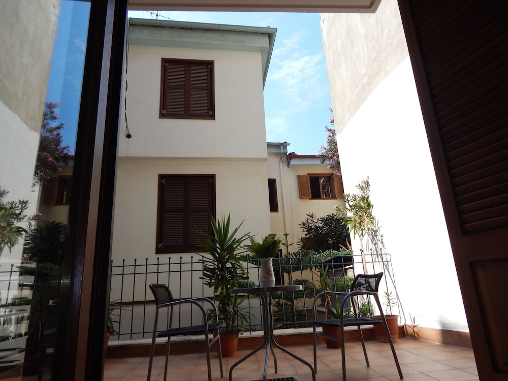 Kripis Studios Thessaloniki 4/50