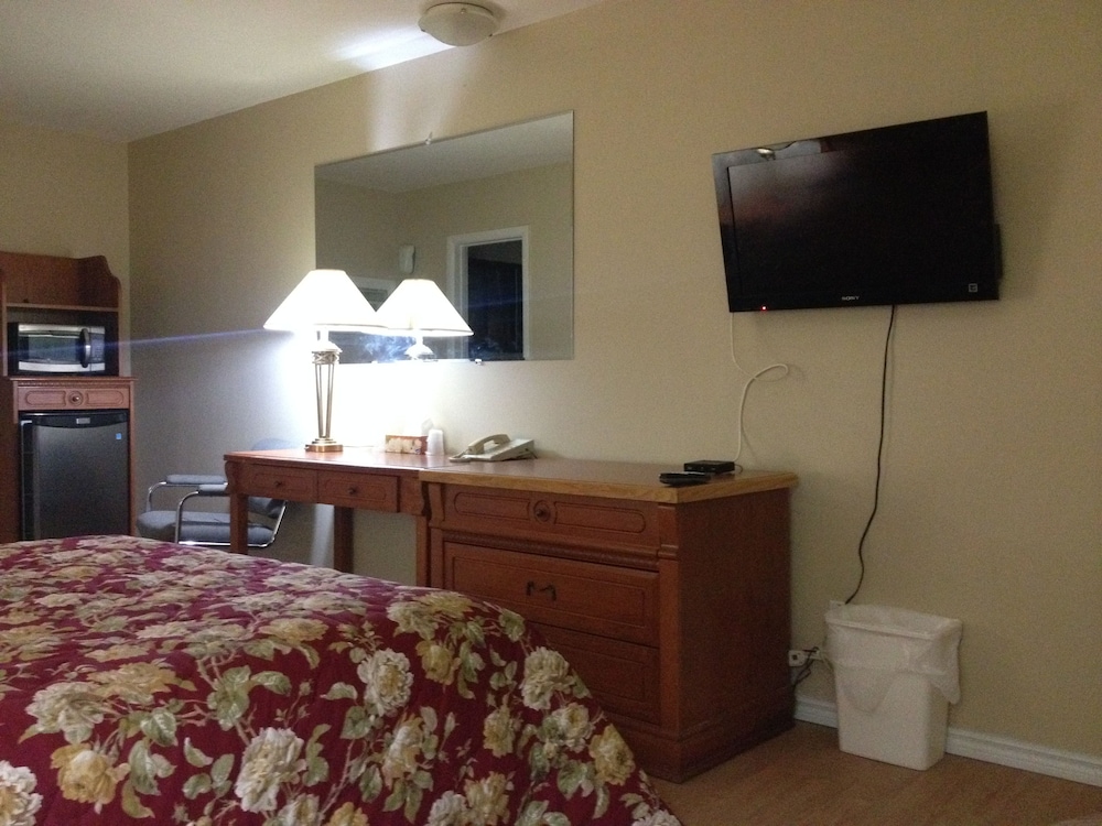 American Plaza Motel 27/31