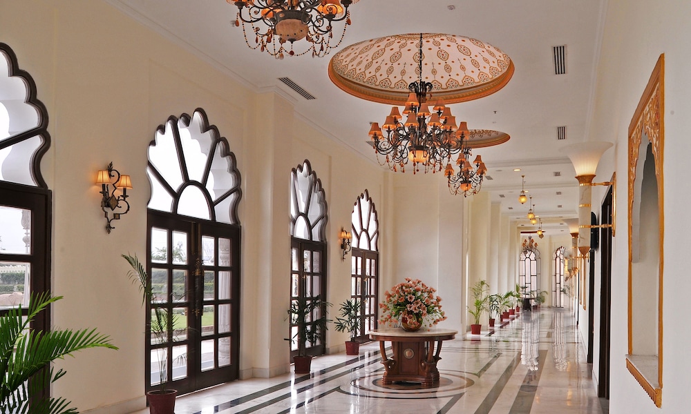 HOTEL NOORMAHAL 30/41