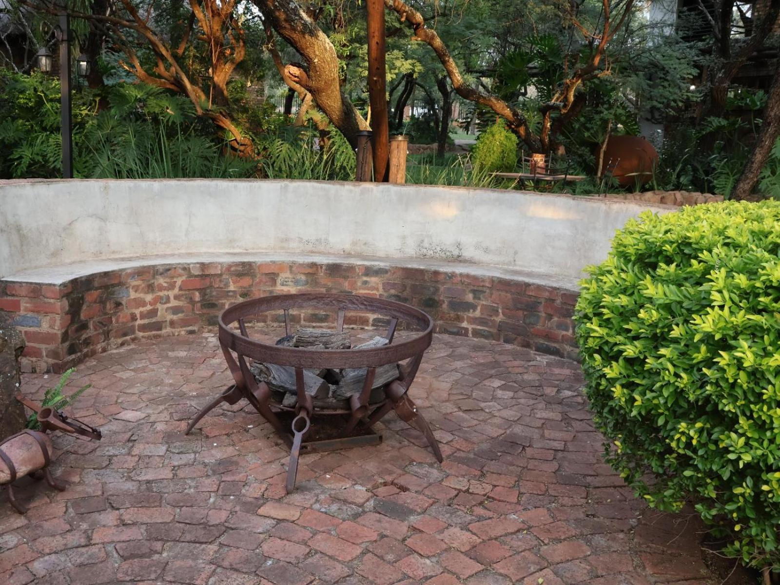 Monkey Thorn Cottage 32/50