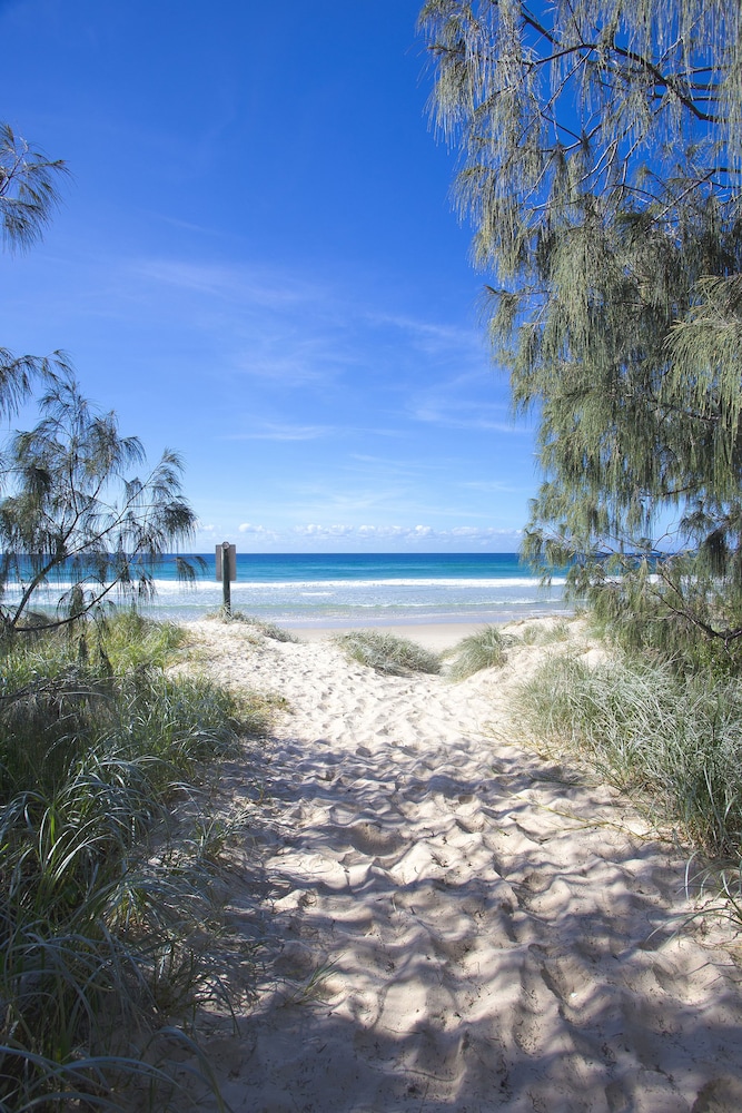 SAILS LIFESTYLE RESORT 33/43