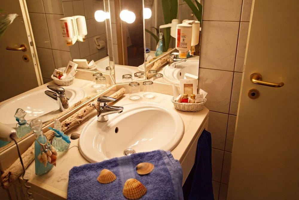 Rheinhotel Vier Jahreszeiten 40/40