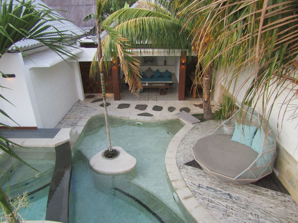 The White Key Luxury Villas 17/39