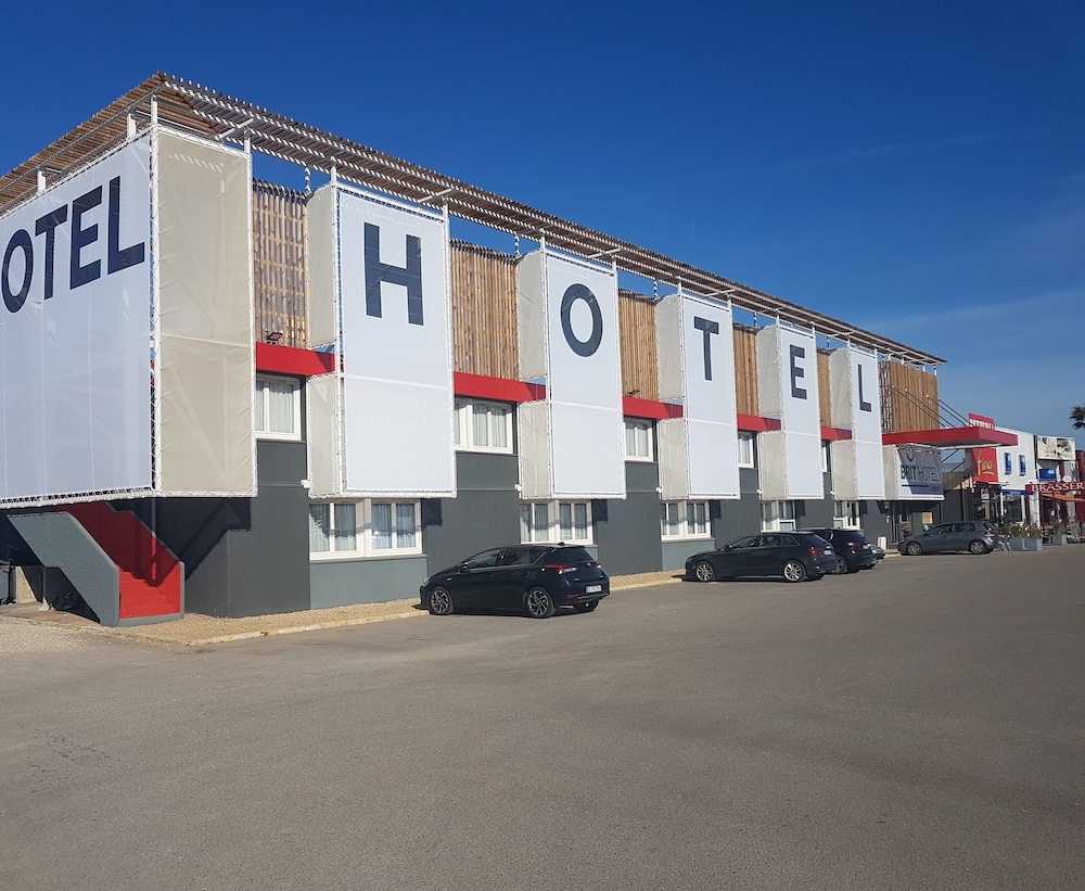 BRIT HOTEL MONTPELLIER PARC EXPO 58/60