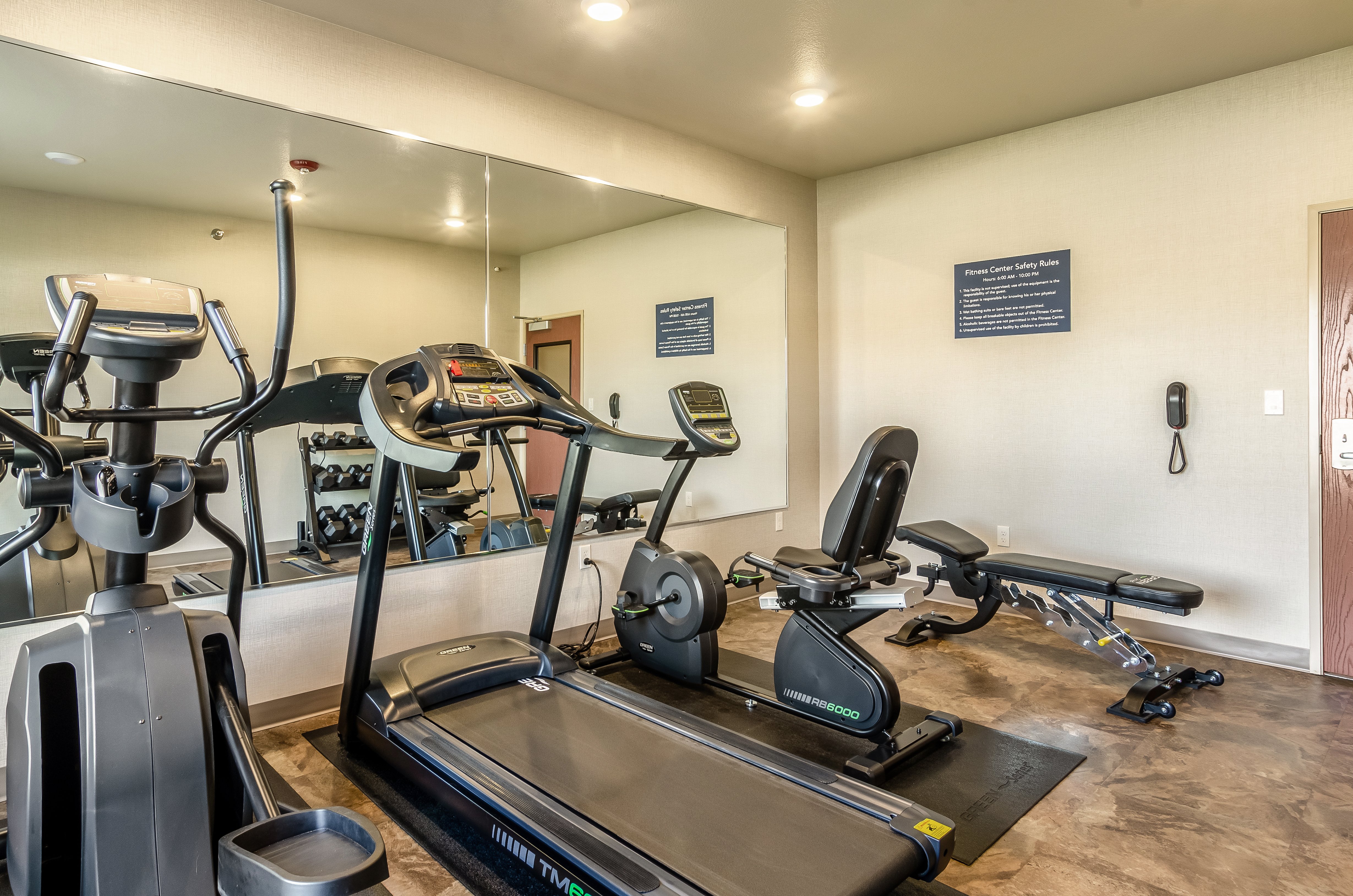 Cobblestone Hotel & Suites - Gering / Scottsbluff 13/26