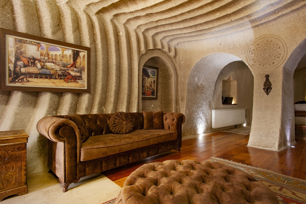 Ottoman Cave Suites 62/77
