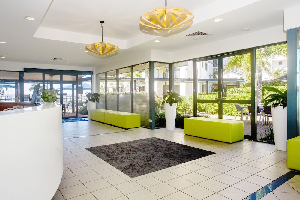 Mantra Hervey Bay 26/69