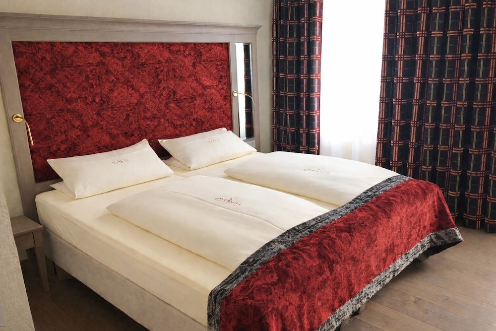 Luxury, Double Bed