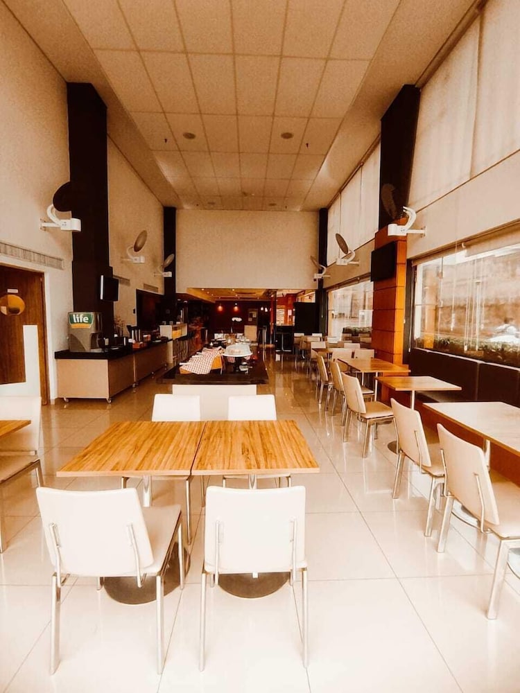 Ibis Presidente Prudente 48/50