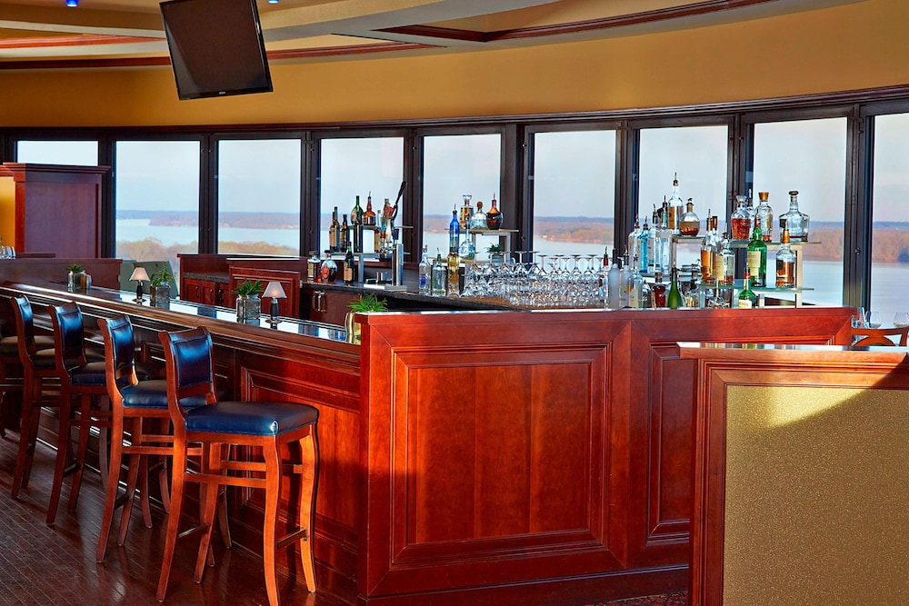 Renaissance Shoals Resort & Spa 26/33