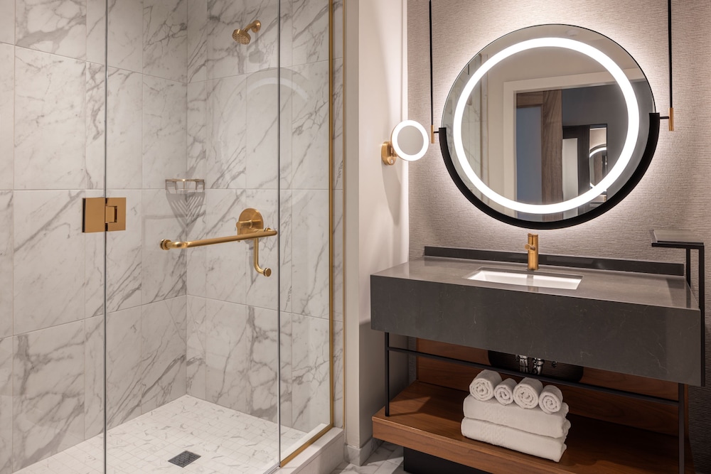 Caesars Virginia - A Caesars Rewards Destination 50/51