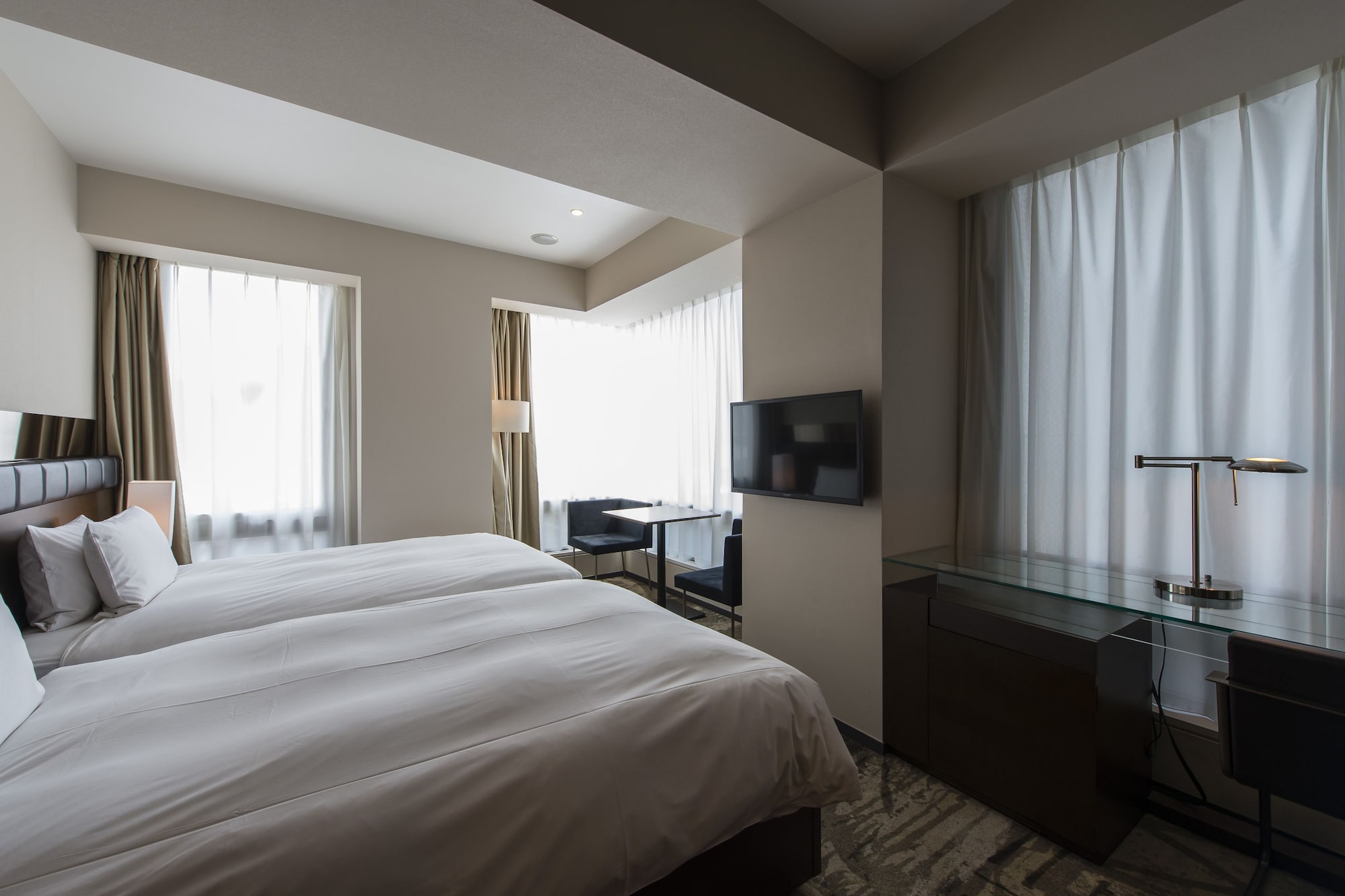 PREMIER, TWIN BEDS